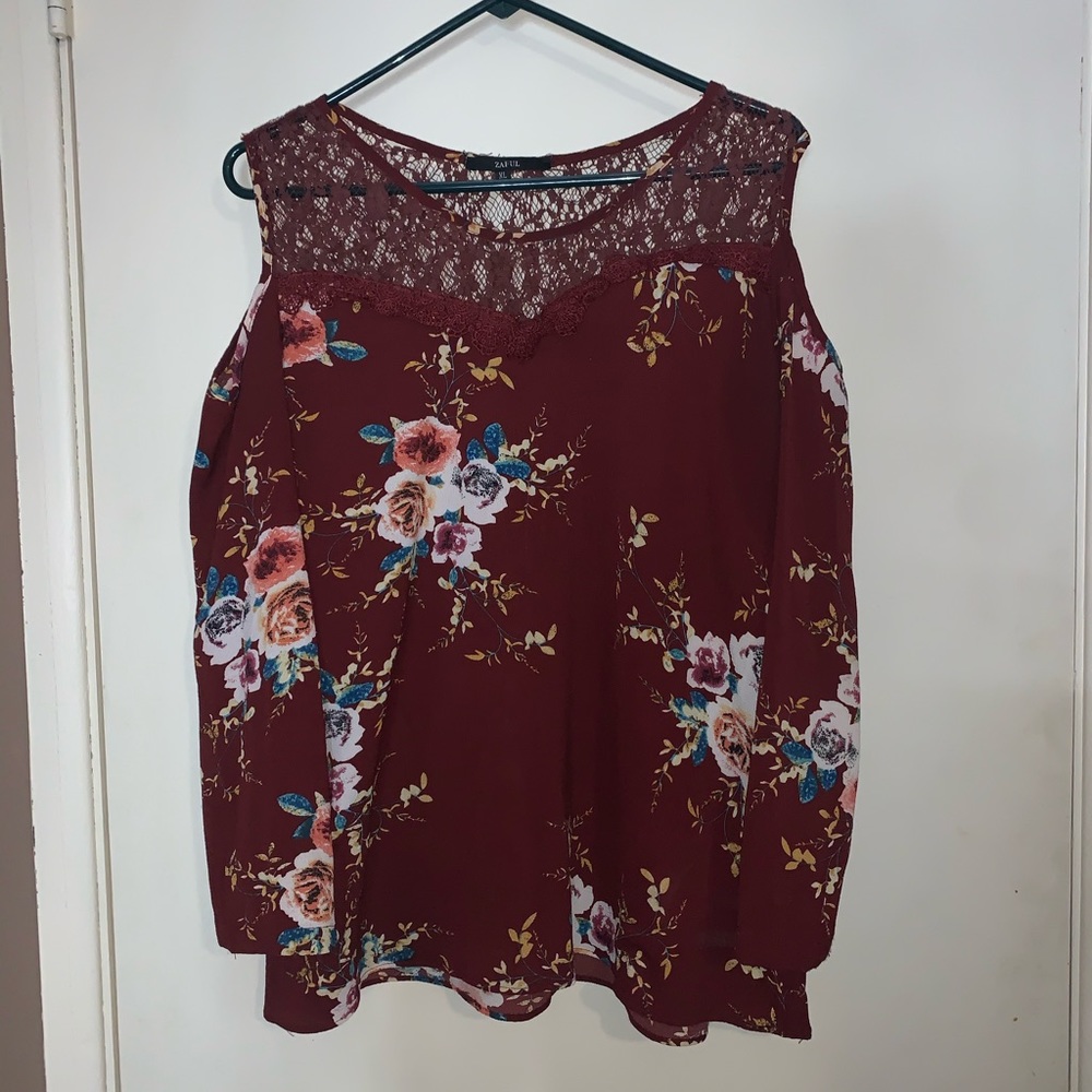 Cold shoulder top
